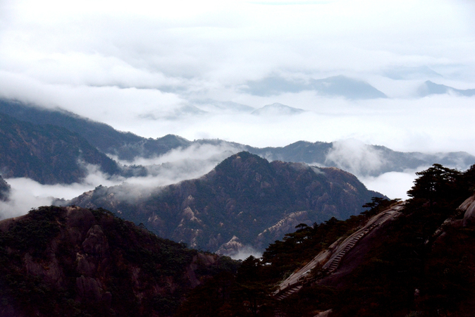 黃山頭30年多少錢(qián)(黃山頭小窖9年多少錢(qián))