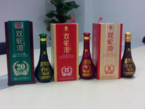 雙輪池酒價格18年48度(雙輪18年酒多少錢一瓶)