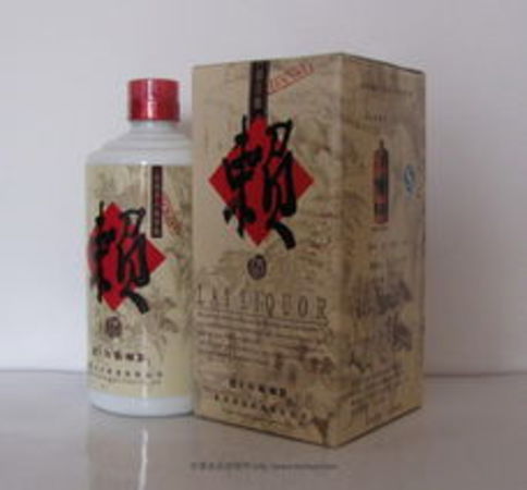 紹興大越酒業(yè)十年雕王價(jià)格(紹興越景花雕酒十年價(jià)格)