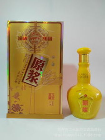 紅瓶酒白酒廠家(紅色酒瓶的白酒品牌)