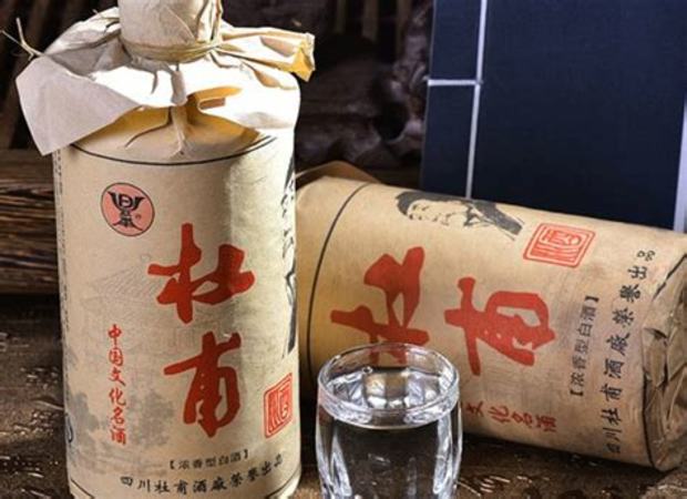 中國白酒的特點(diǎn)是什么,酒本身的特點(diǎn)是什么