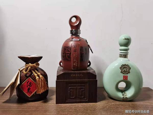 酒鬼20年何為醉多少錢(qián)(何為醉酒鬼酒20年價(jià)格)