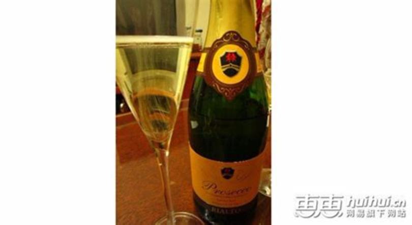 氣泡酒是什么,香檳和起泡酒有什么區(qū)別