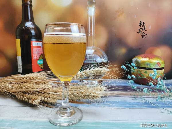 為什么啤酒白酒混著喝(為什么啤酒白酒混著喝頭疼)